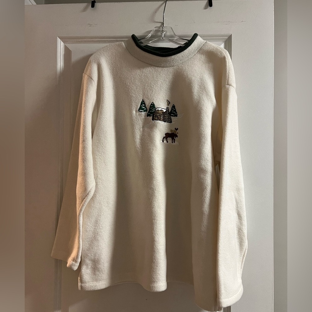 Cozy Cream Sweatshirt with Cabin and Moose Design